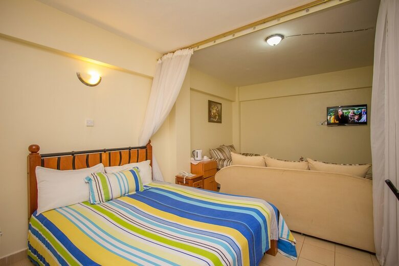 Meru Paramount Hotel