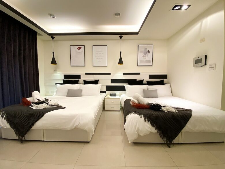 Q Square Apartment