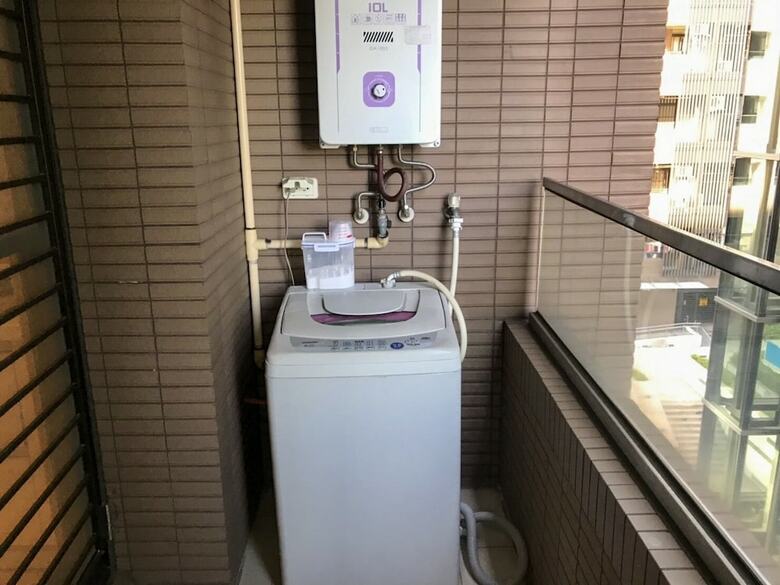 Q Square Apartment