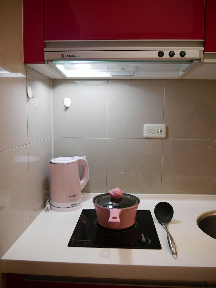 Q Square Apartment