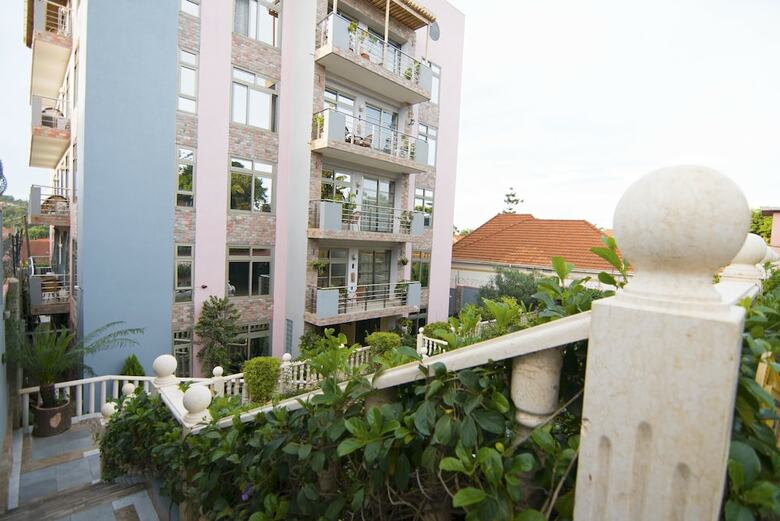 Aparthotel Naguru Viewpointe Apartments