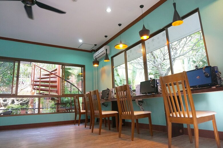 Hotel Kata Sea Breeze Resort