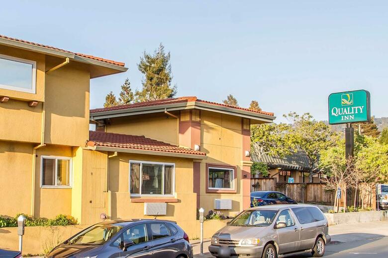 Hotel Quality Inn University