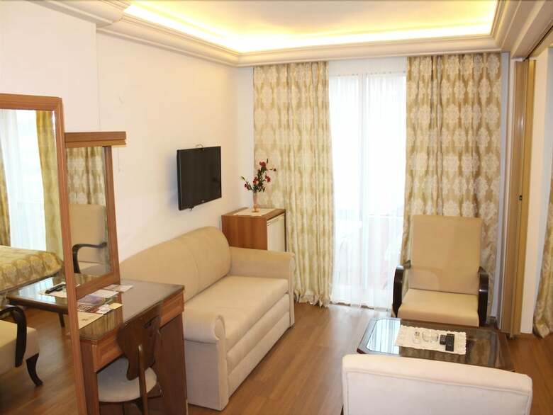 Hotel Kit Tur