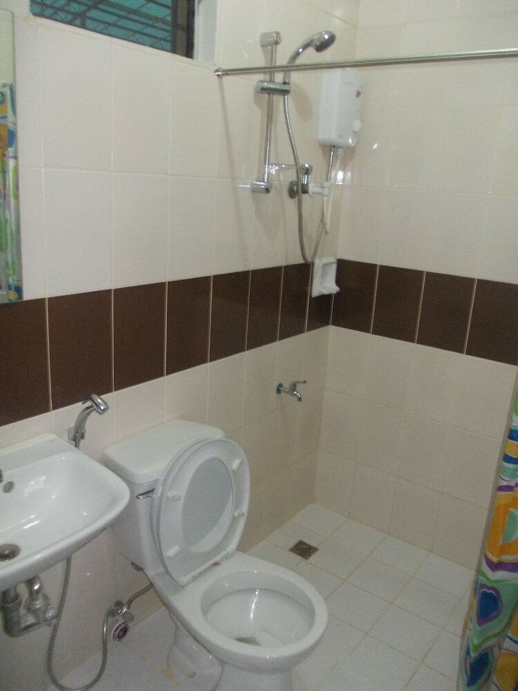 Alpha's Place Bed And Breakfast