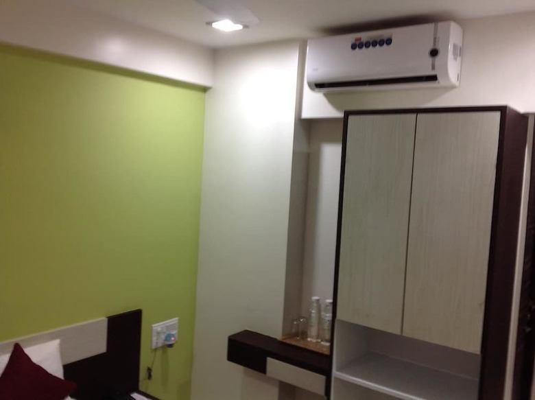 Hotel Nishita Residency