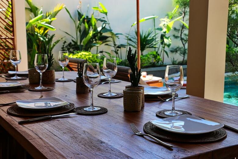 Bed & Breakfast Utara Villas