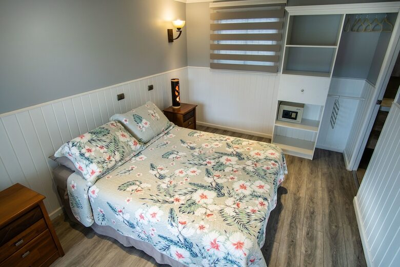 Inaki Uhi Hotel
