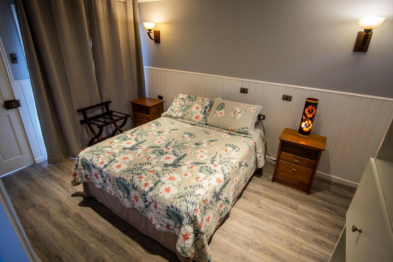 Inaki Uhi Hotel