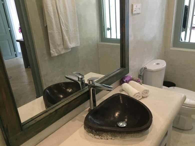 Hotel Parawa House