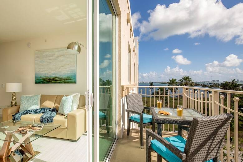 Mare Azur Design District Luxury Apartments