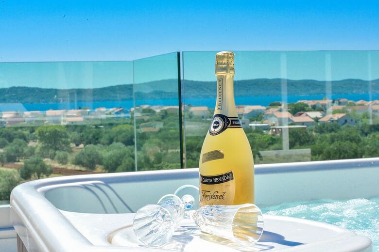 Luxury Apartments Villa Arta