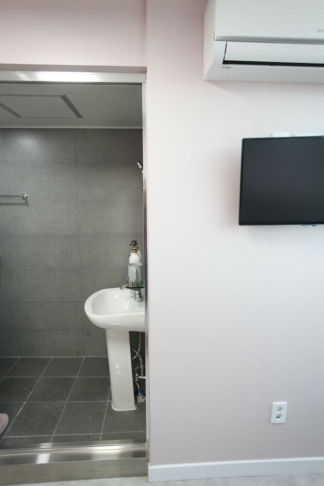 Hotel Mj Guest House
