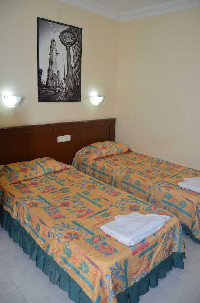 Rose Garden Apart Hotel