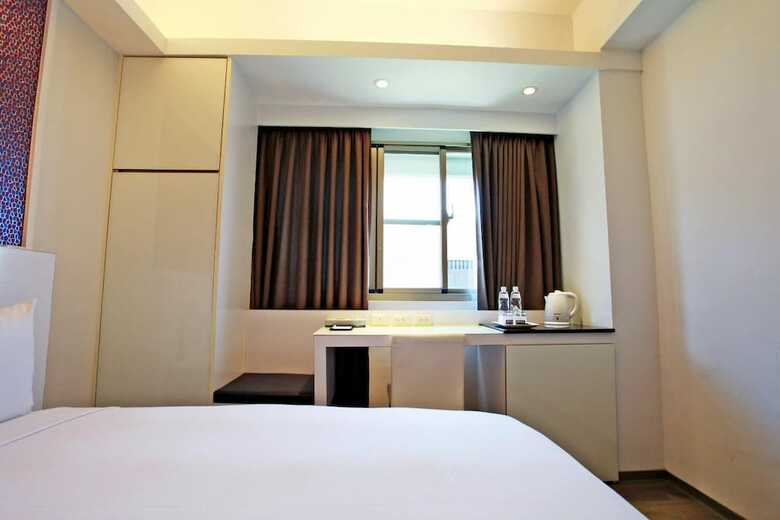 Yes Hotel