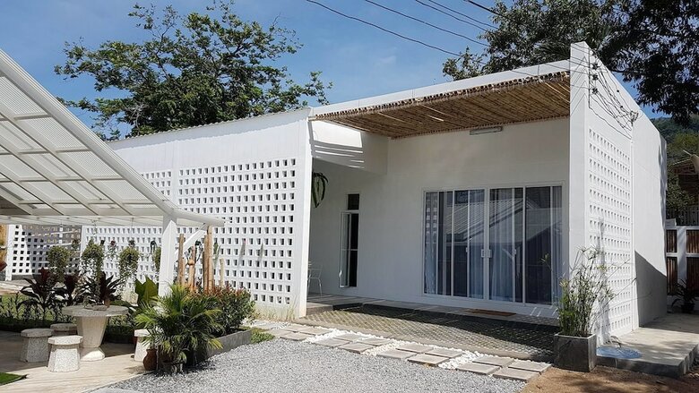 Hotel Na Kamala Homestay