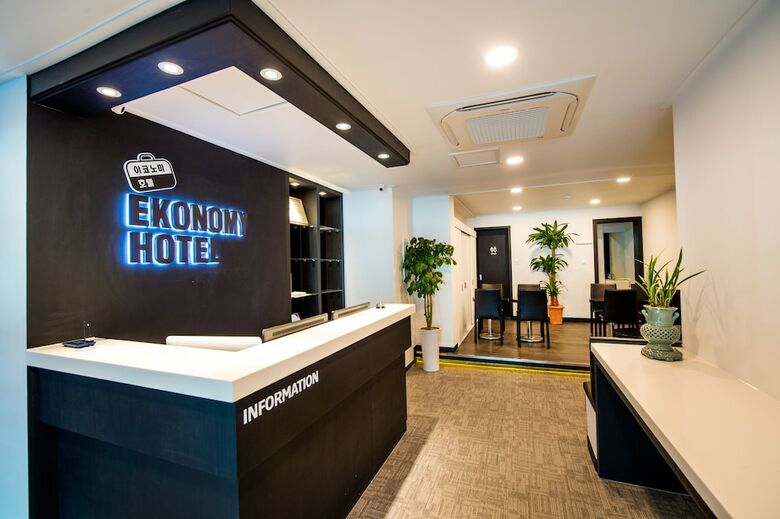 Ekonomy Hotel Sokcho