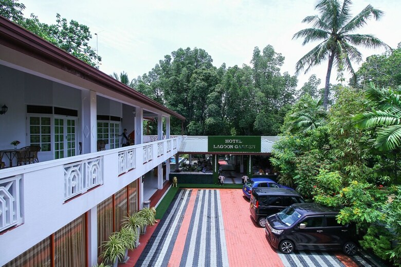 Oyo 354 Lagoon Garden Hotel