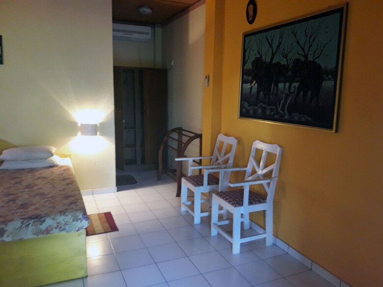 Oyo 354 Lagoon Garden Hotel