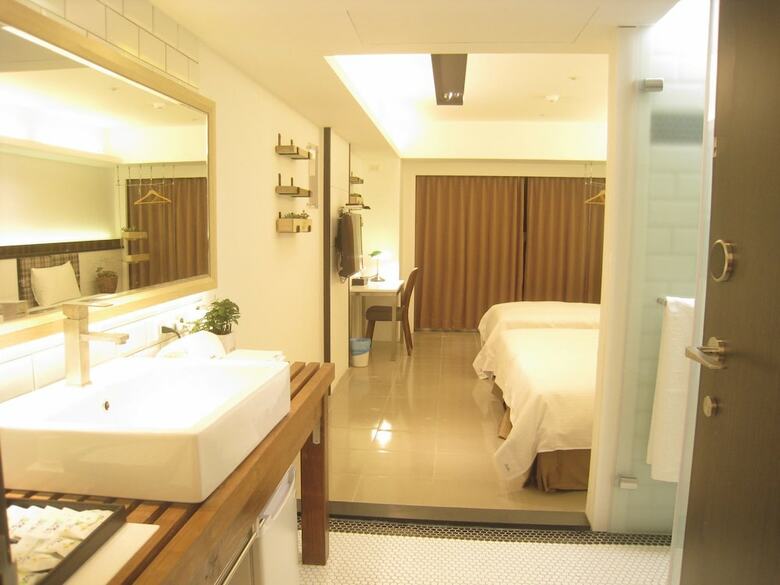 Formosa Boulevard Station Garden Hotel