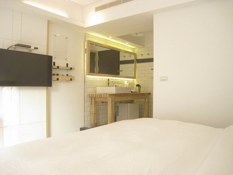 Formosa Boulevard Station Garden Hotel
