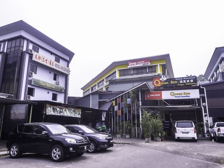 Oyo 1119 Memoire Express Hotel
