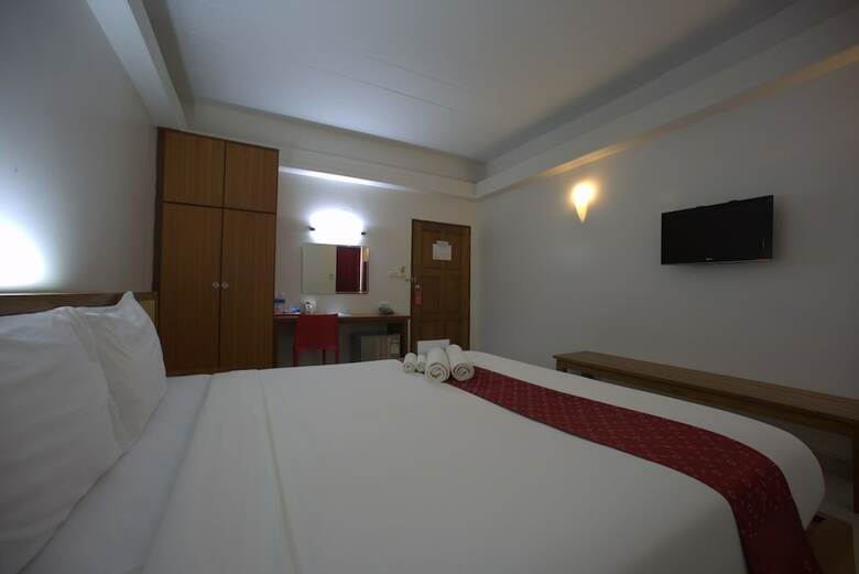 J2 Hotel