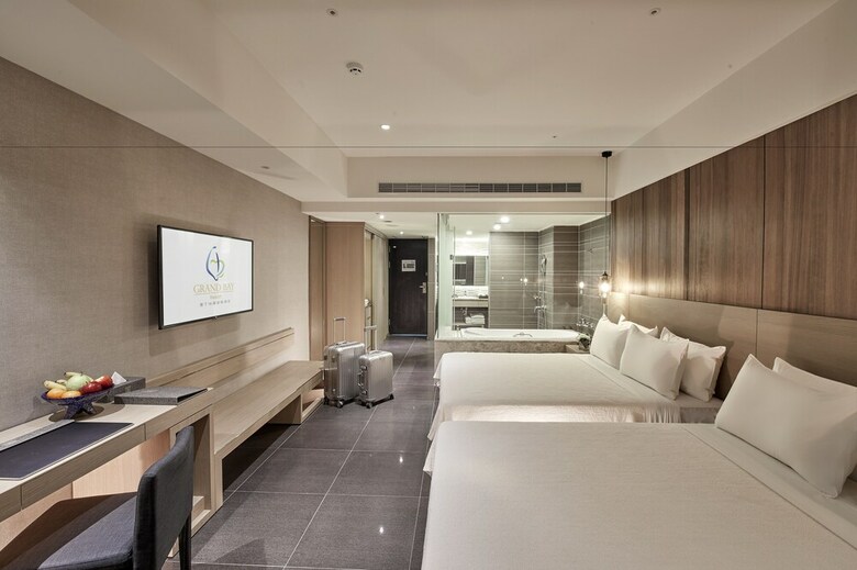 Hotel Grand Bay Resort