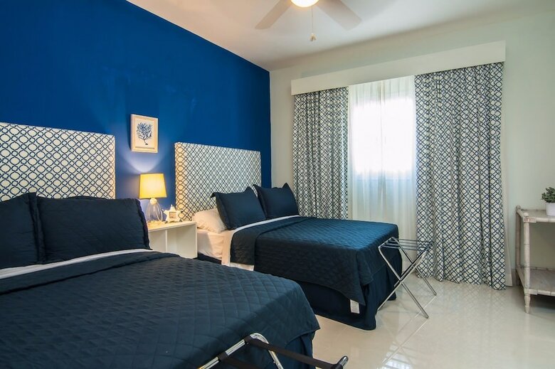 Beach Front Luxury Apartment - Bluebeach