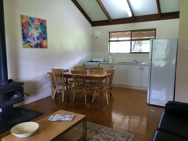 Tinglewood Cabins
