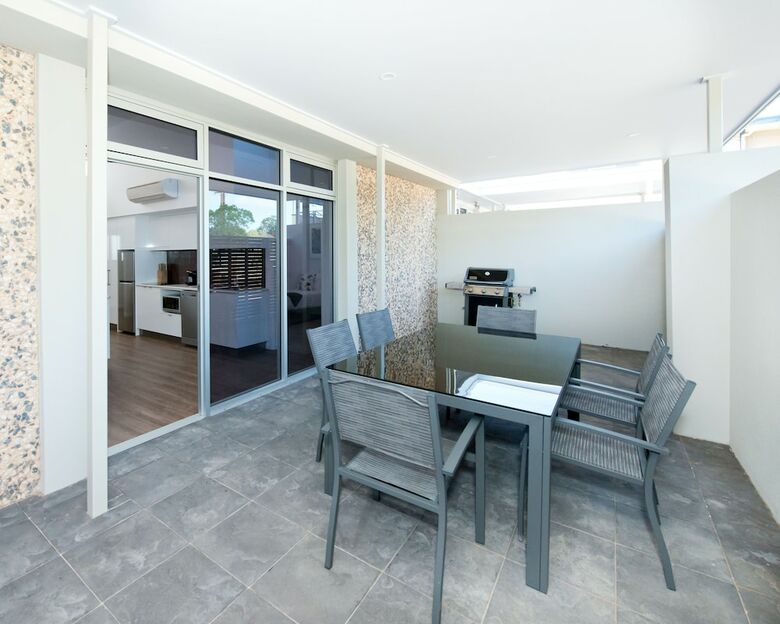 Loxton Courthouse Apartments