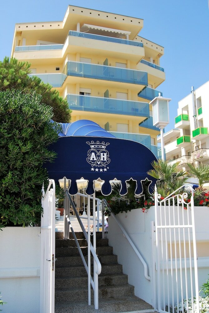 Hotel Anthony