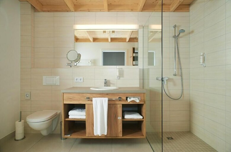 Hotel See- Und Waldresort Gr�bern