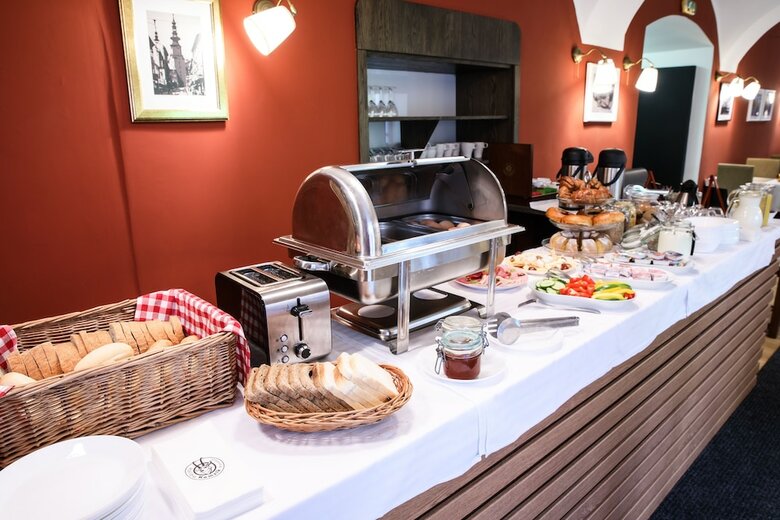 Aparthotel Aplend City Ba?tov� 1
