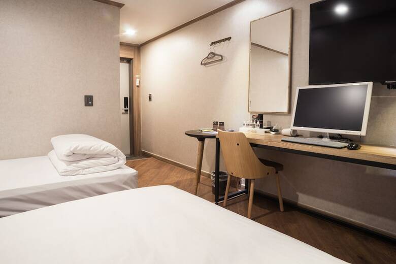 Hub Hotel