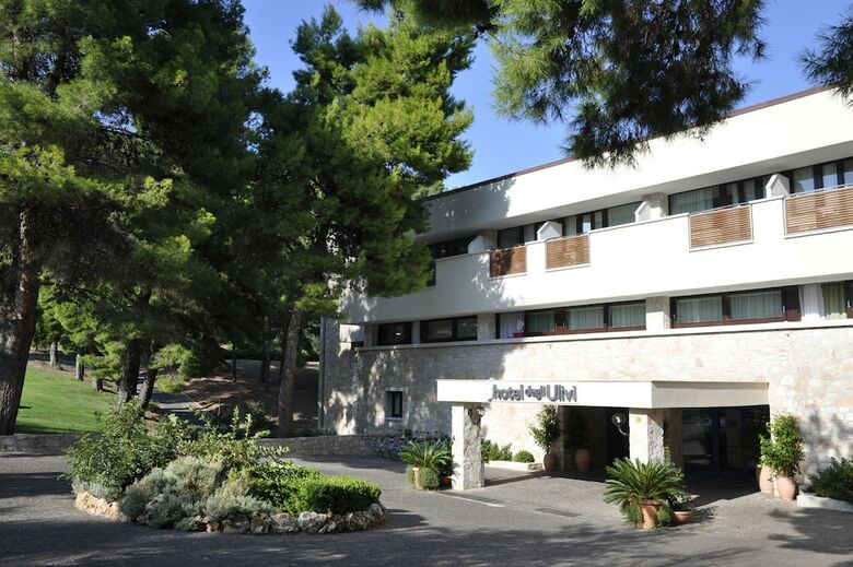 Pugnochiuso Resort - Hotel Degli Ulivi