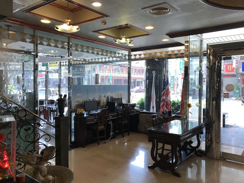 Sunrise Hotel Tainan