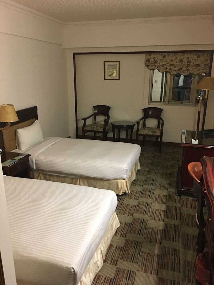 Sunrise Hotel Tainan