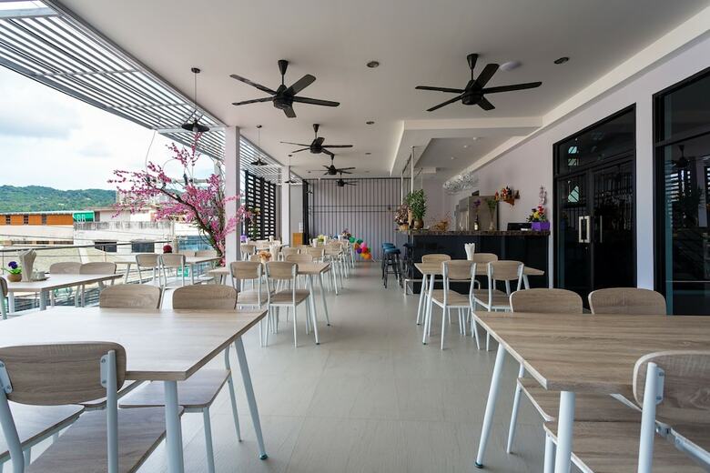 Oneloft Hotel