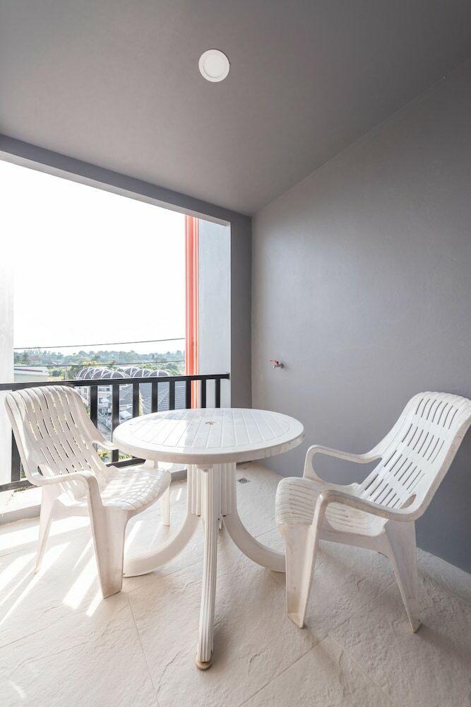 Apartamentos At One Hotel Chiangrai