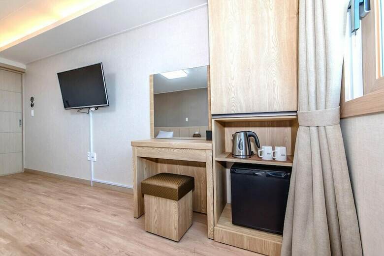 Jungmoon City Hotel