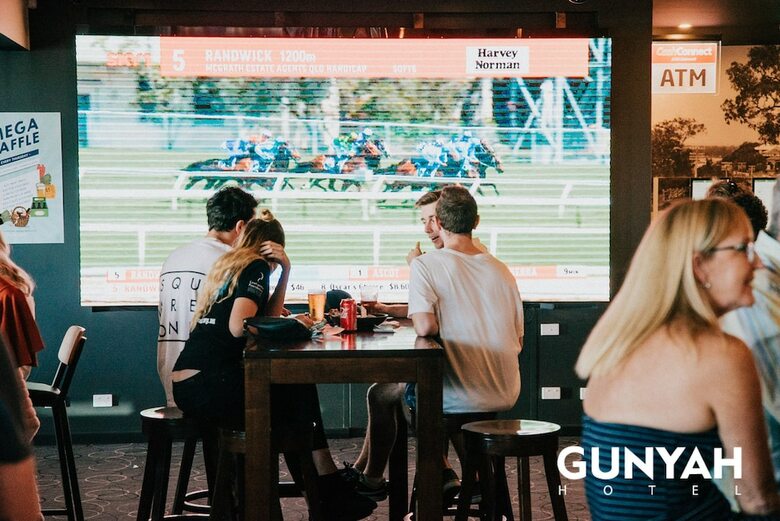 Gunyah Hotel