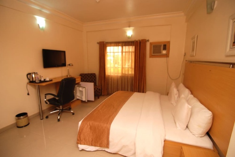 Ayalla Hotel