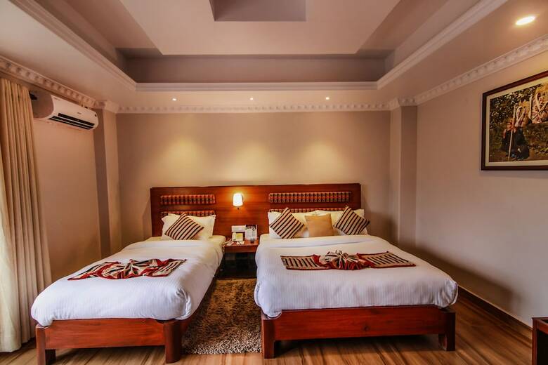 Hotel Kuti Resort And Spa