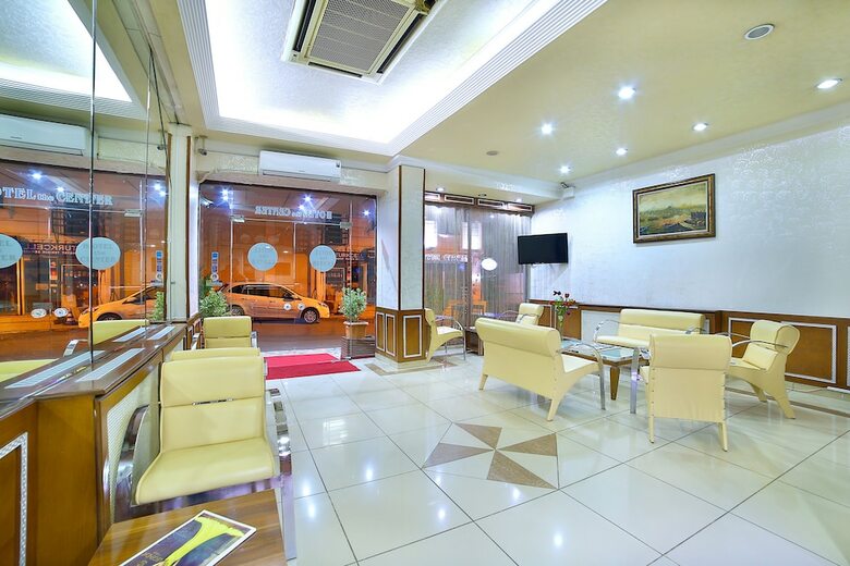 The Center Hotel
