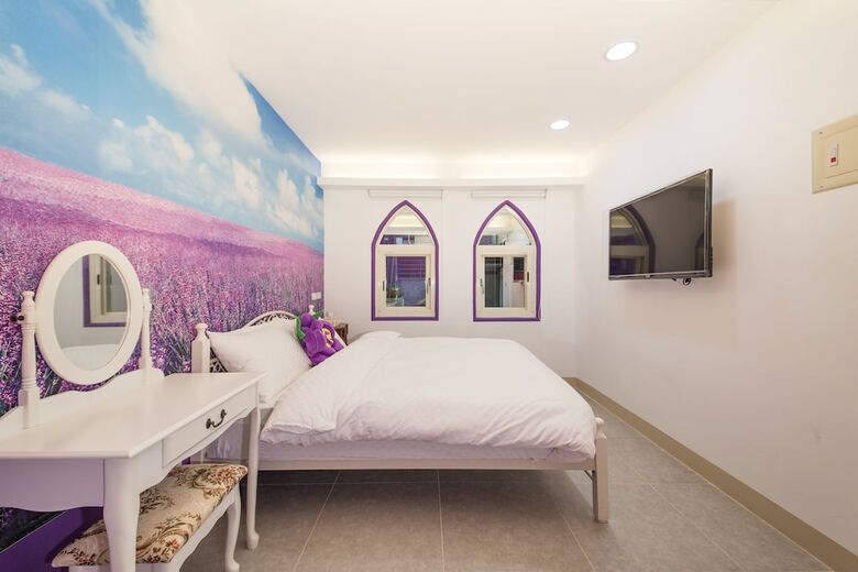 Hotel Purple Villa