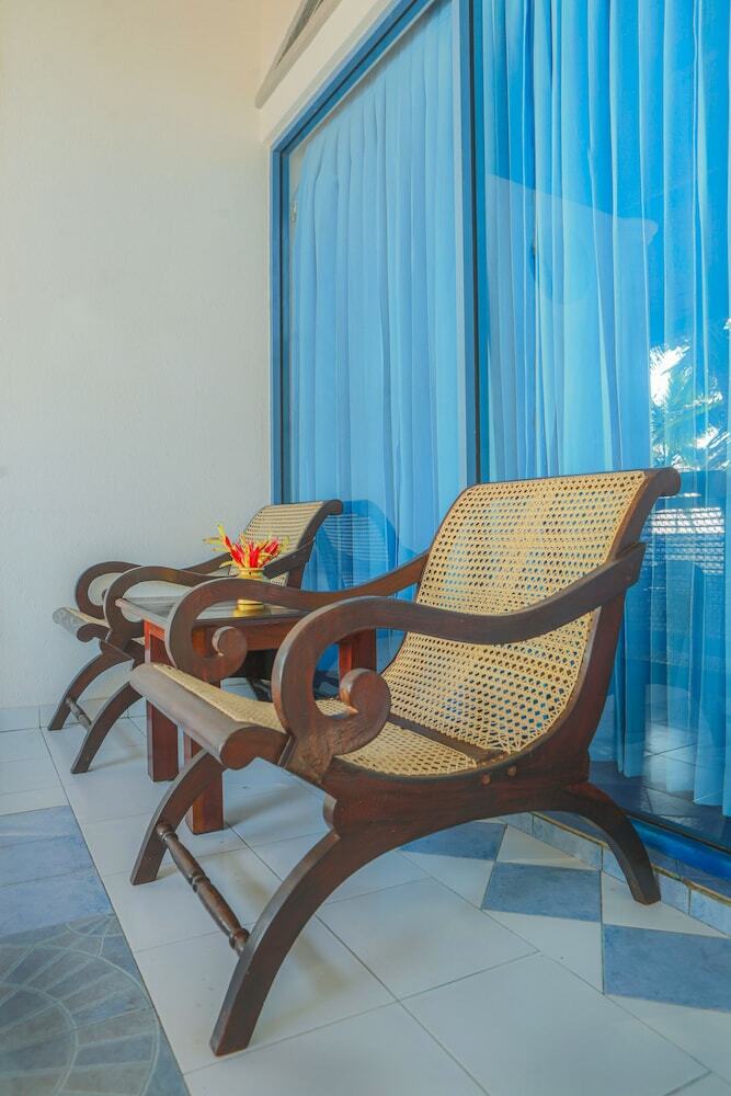 Hotel Dalawella Beach Resort By Deco