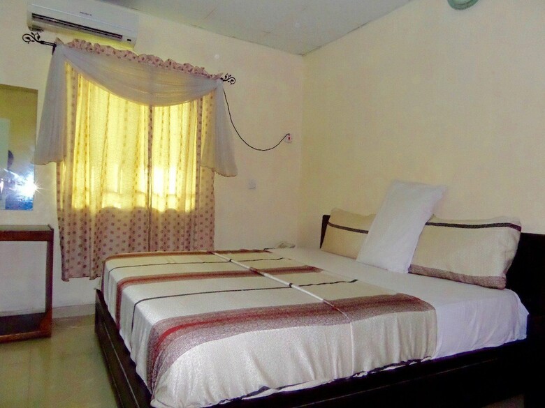 Kdt Hotels And Suites