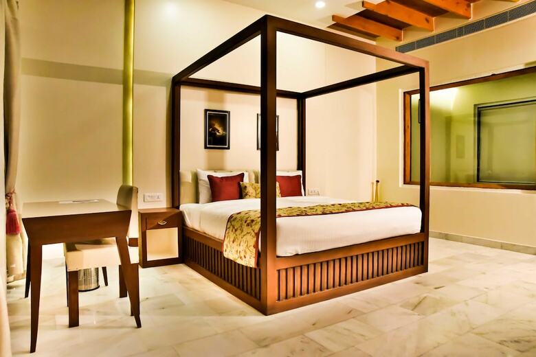 Hotel Clarks Resort Abhyaran Ranthambore