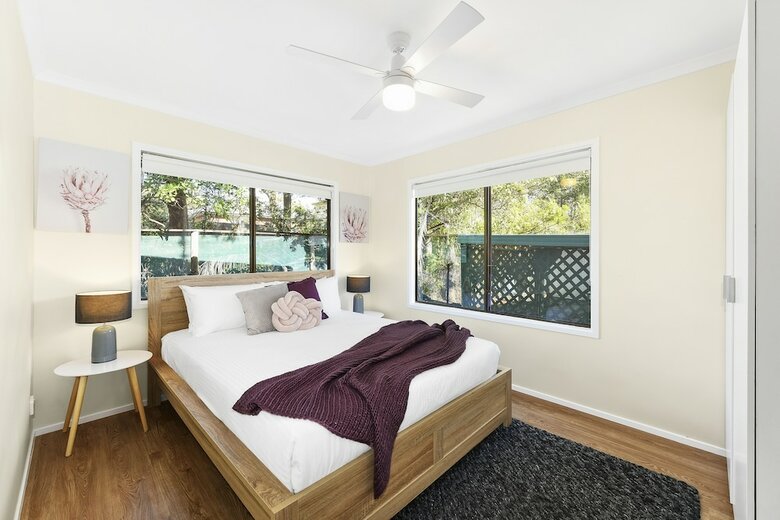 Cabana Flynns Beach Caravan Park